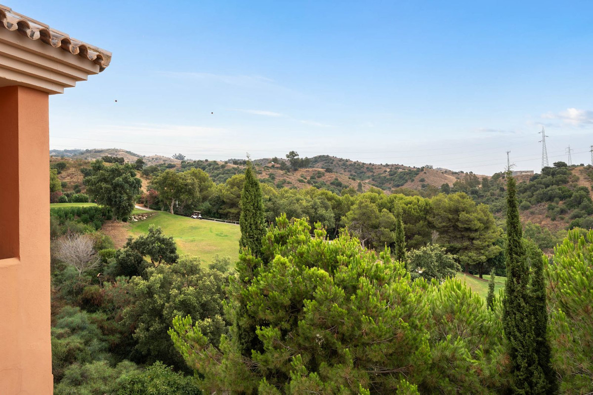 3 Bed Apartment for sale in Elviria Costa Del Sol, Málaga, Spain