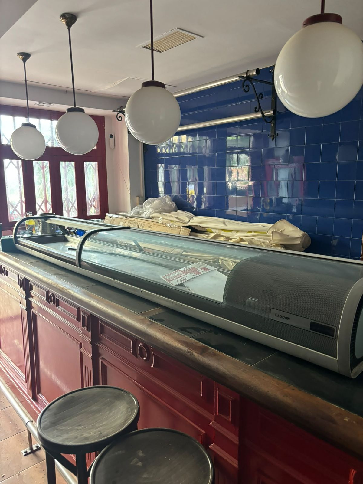 Commercial unit for sale in Marbella Costa Del Sol, Málaga, Spain