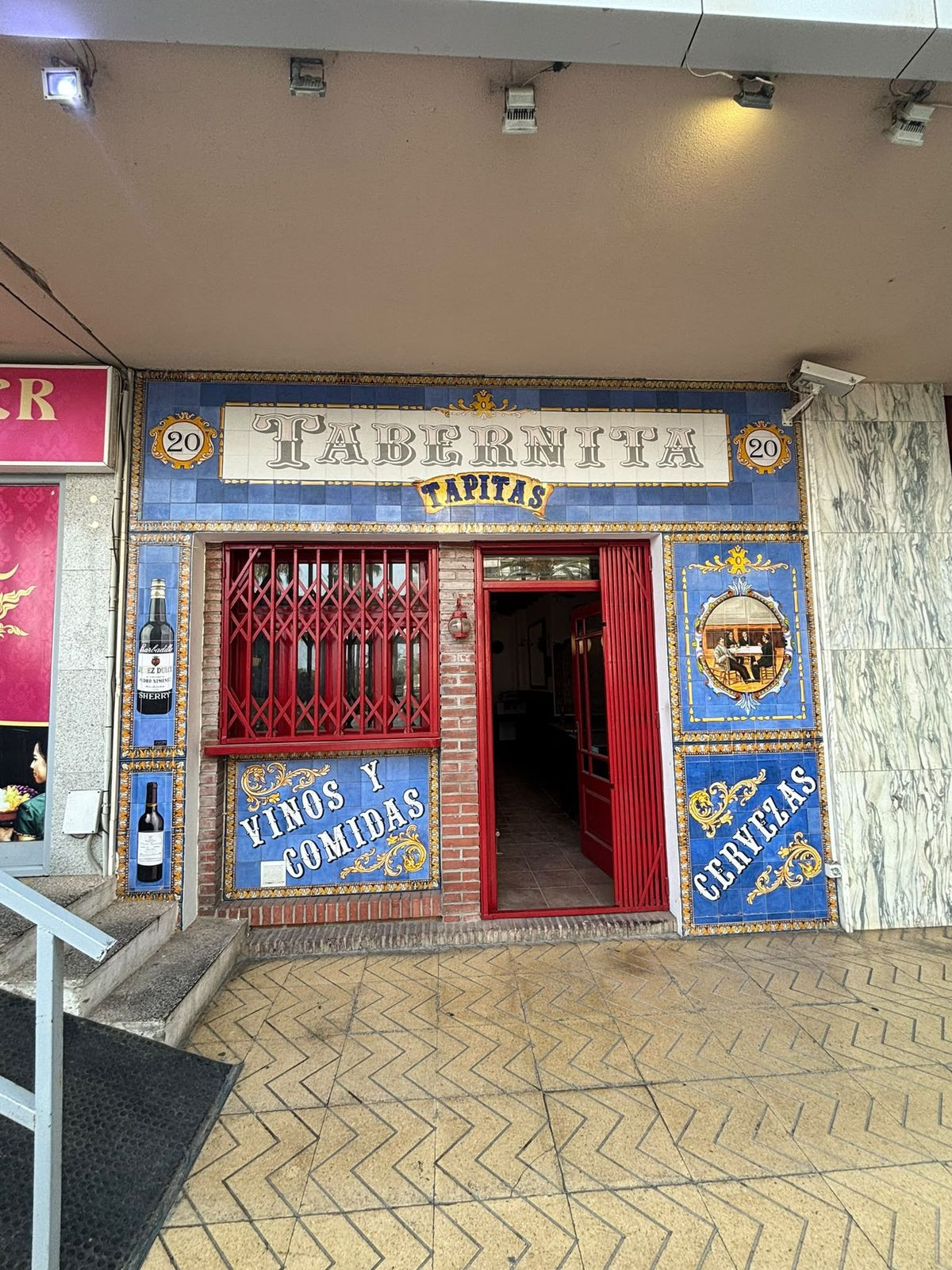 Commercial unit for sale in Marbella Costa Del Sol, Málaga, Spain