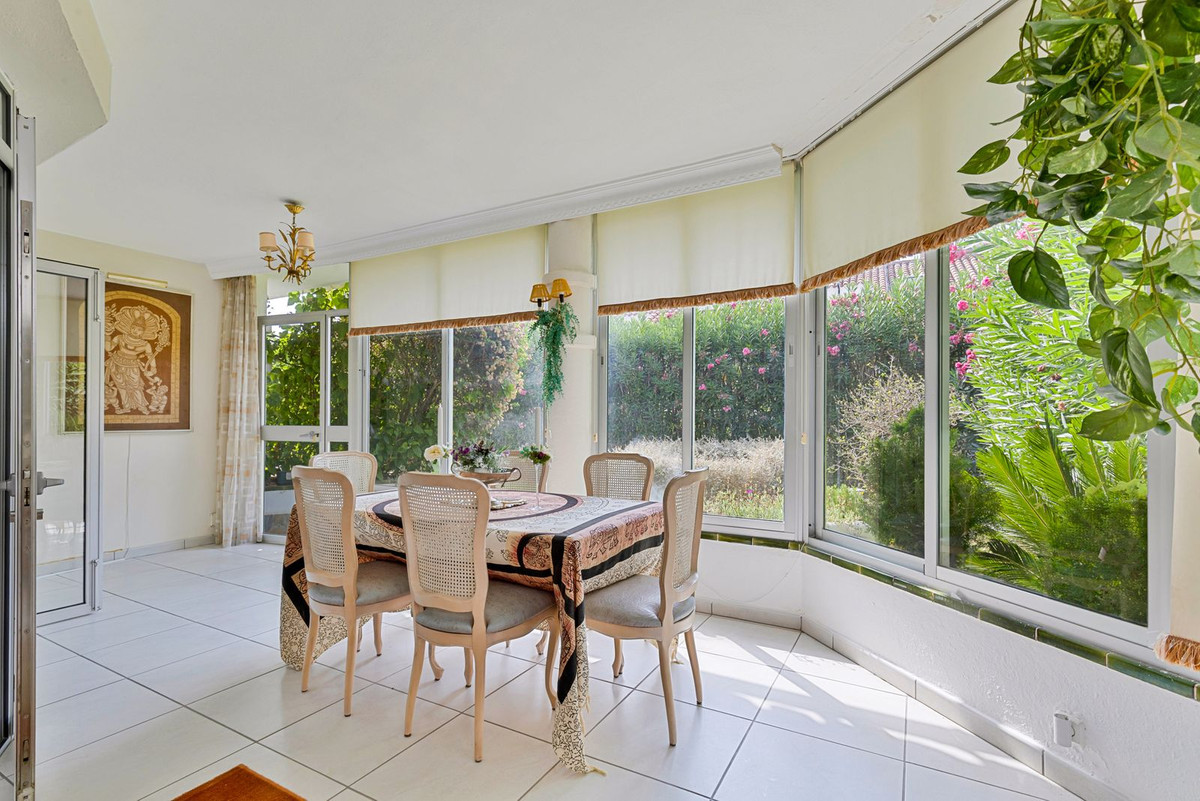 3 Bed Townhouse for sale in Los Pacos Costa Del Sol, Málaga, Spain