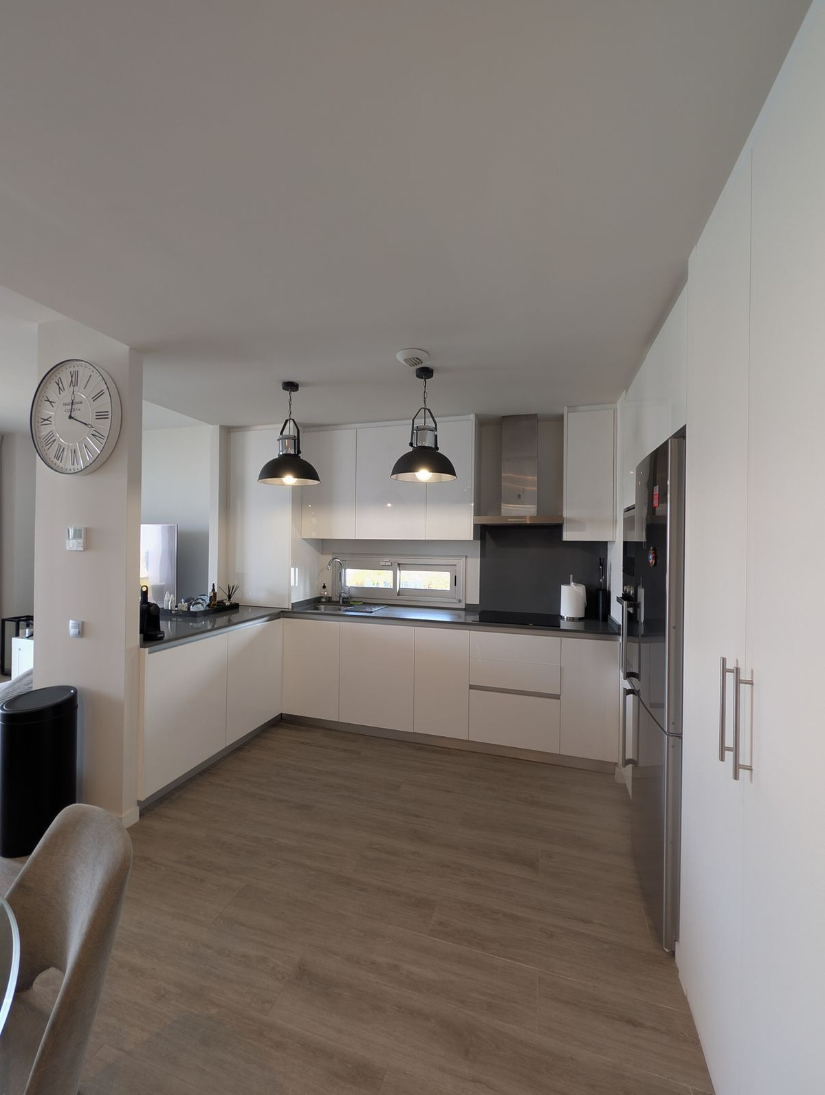 3 Bed Apartment for sale in Estepona Costa Del Sol, Málaga, Spain