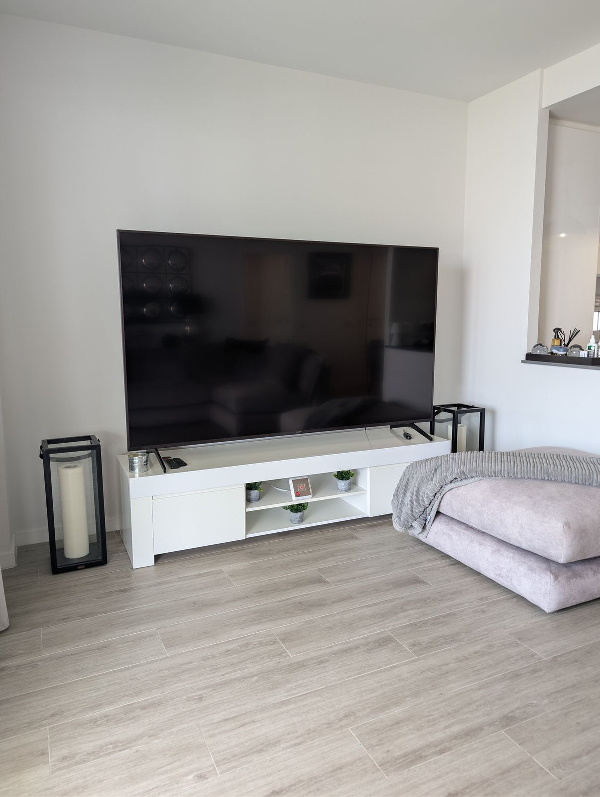 3 Bed Apartment for sale in Estepona Costa Del Sol, Málaga, Spain