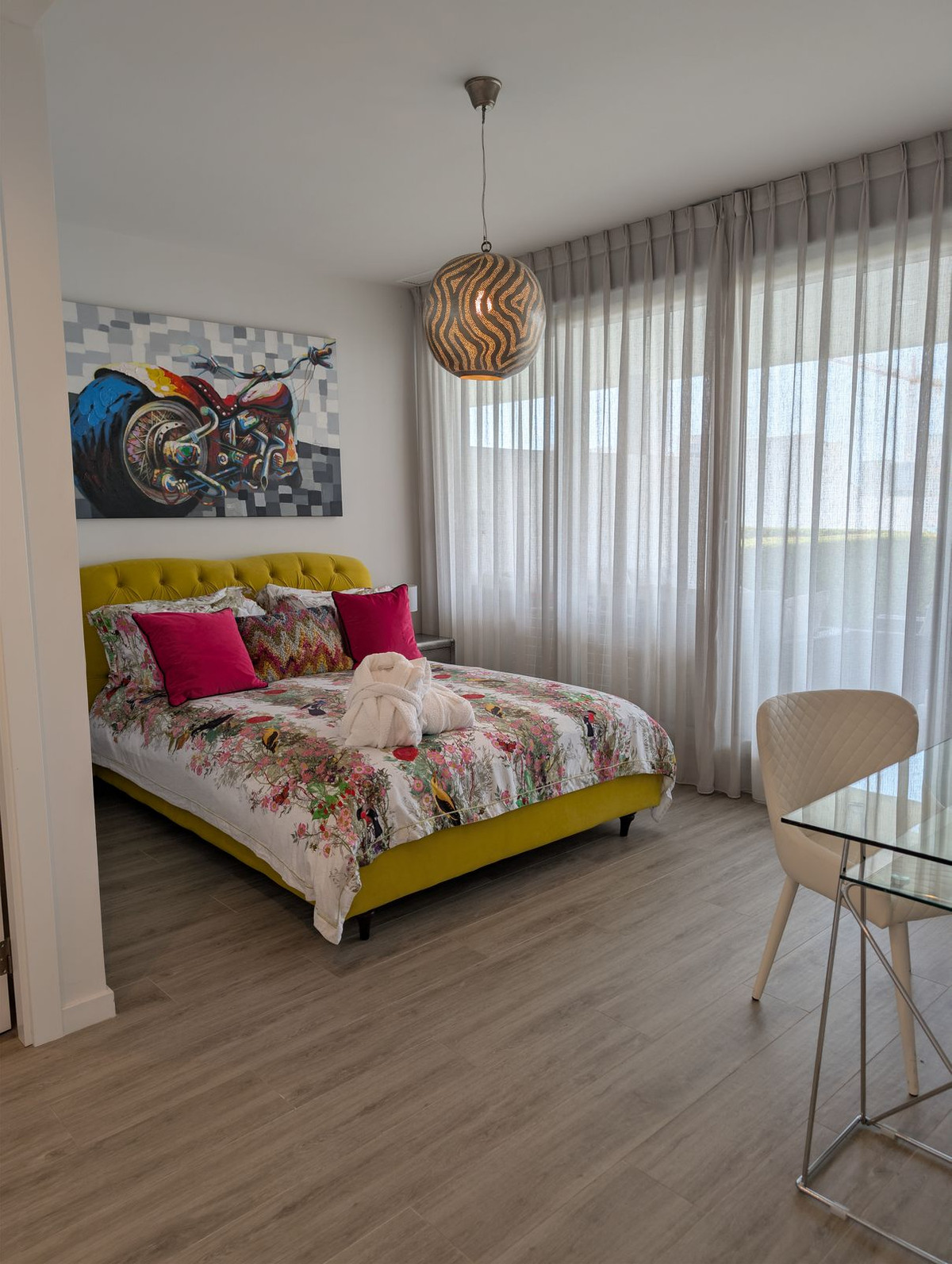 3 Bed Apartment for sale in Estepona Costa Del Sol, Málaga, Spain