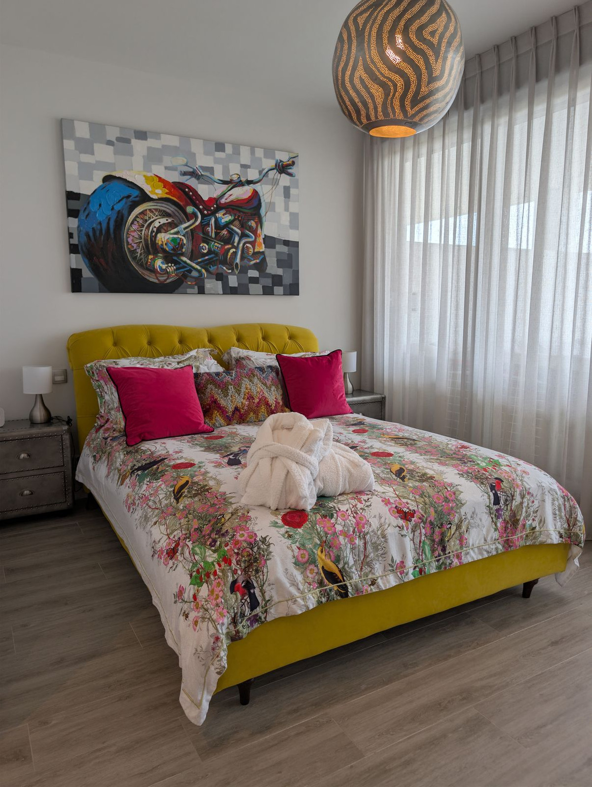 3 Bed Apartment for sale in Estepona Costa Del Sol, Málaga, Spain