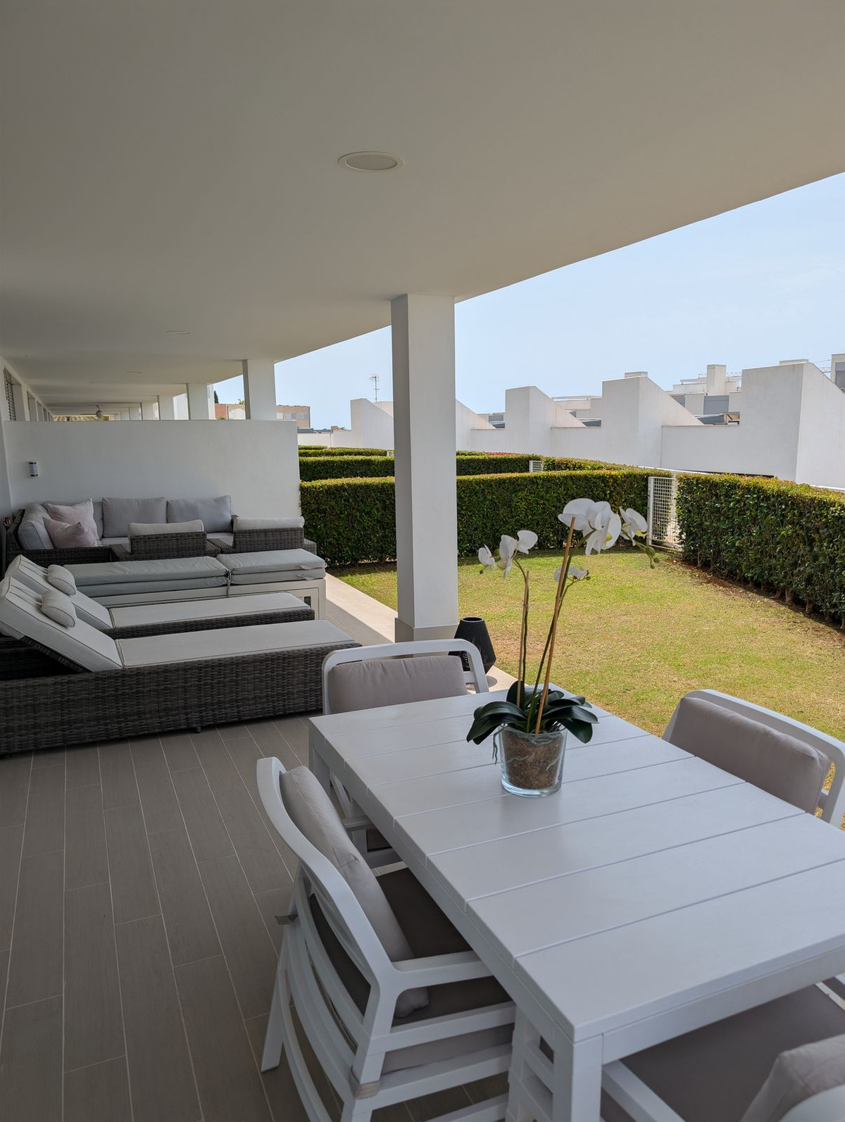 3 Bed Apartment for sale in Estepona Costa Del Sol, Málaga, Spain