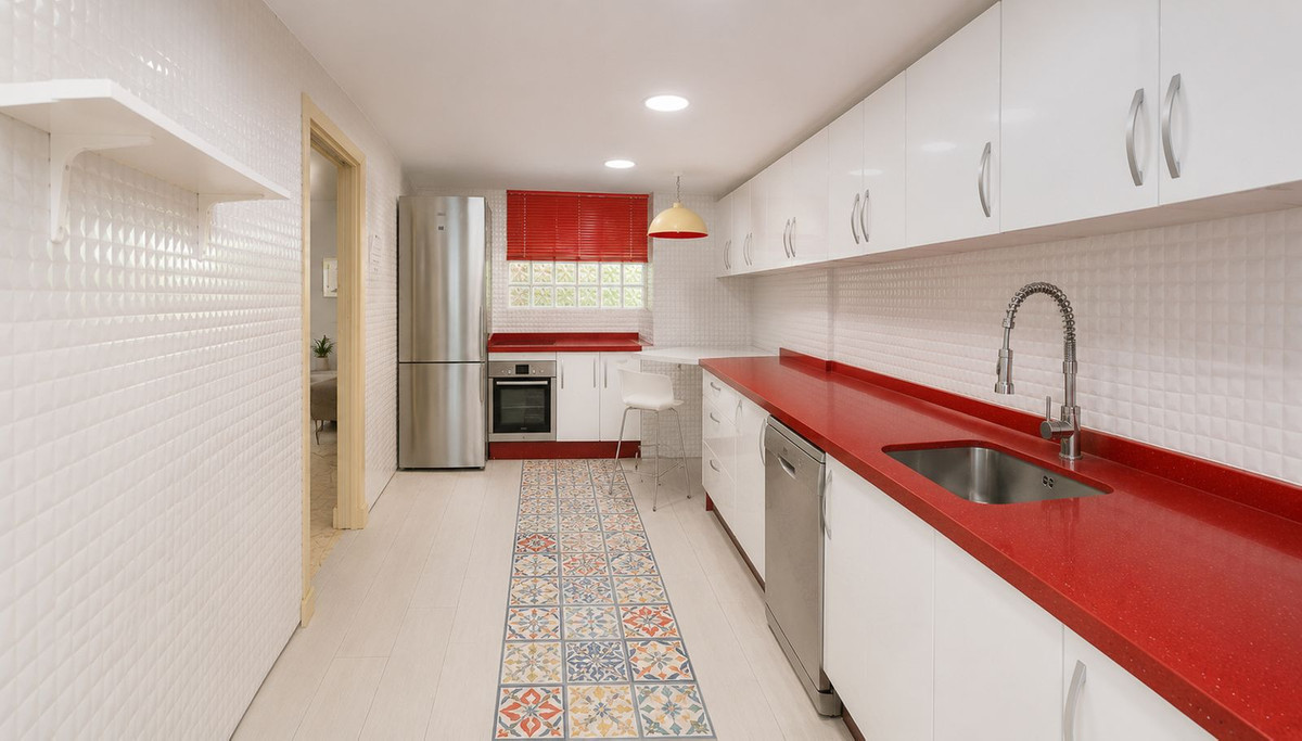 5 Bed Townhouse for sale in Torrequebrada Costa Del Sol, Málaga, Spain
