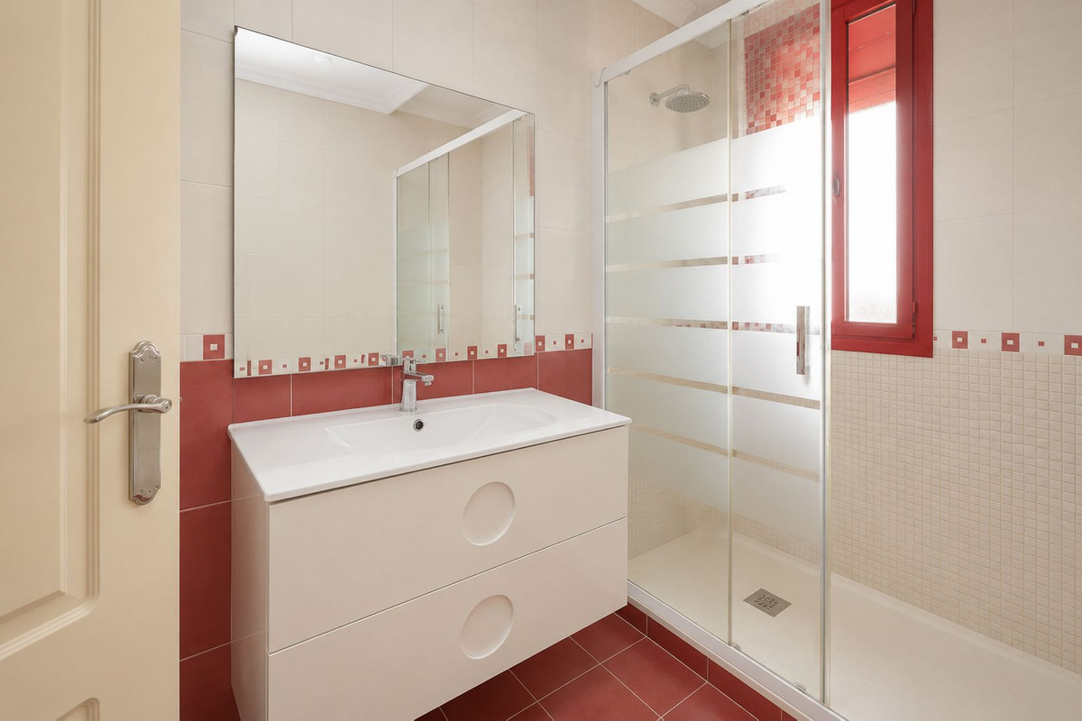 5 Bed Townhouse for sale in Torrequebrada Costa Del Sol, Málaga, Spain