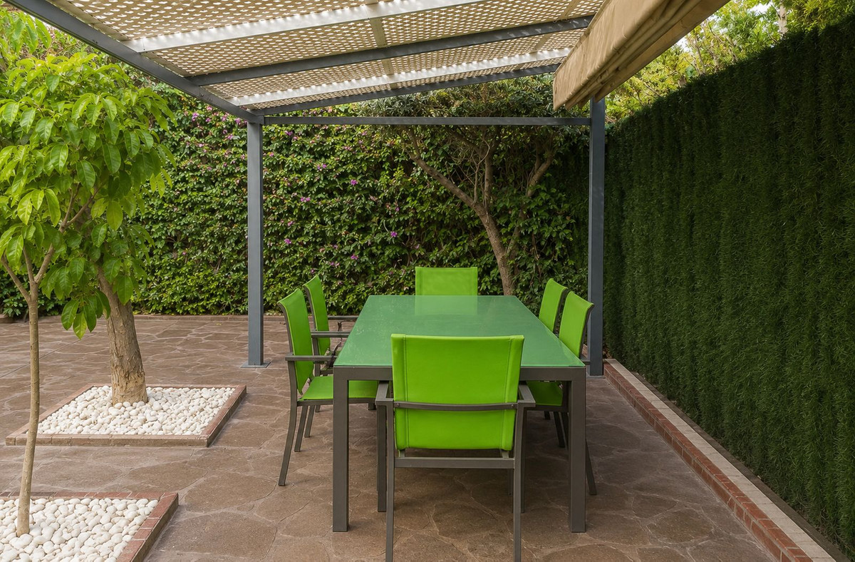 5 Bed Townhouse for sale in Torrequebrada Costa Del Sol, Málaga, Spain