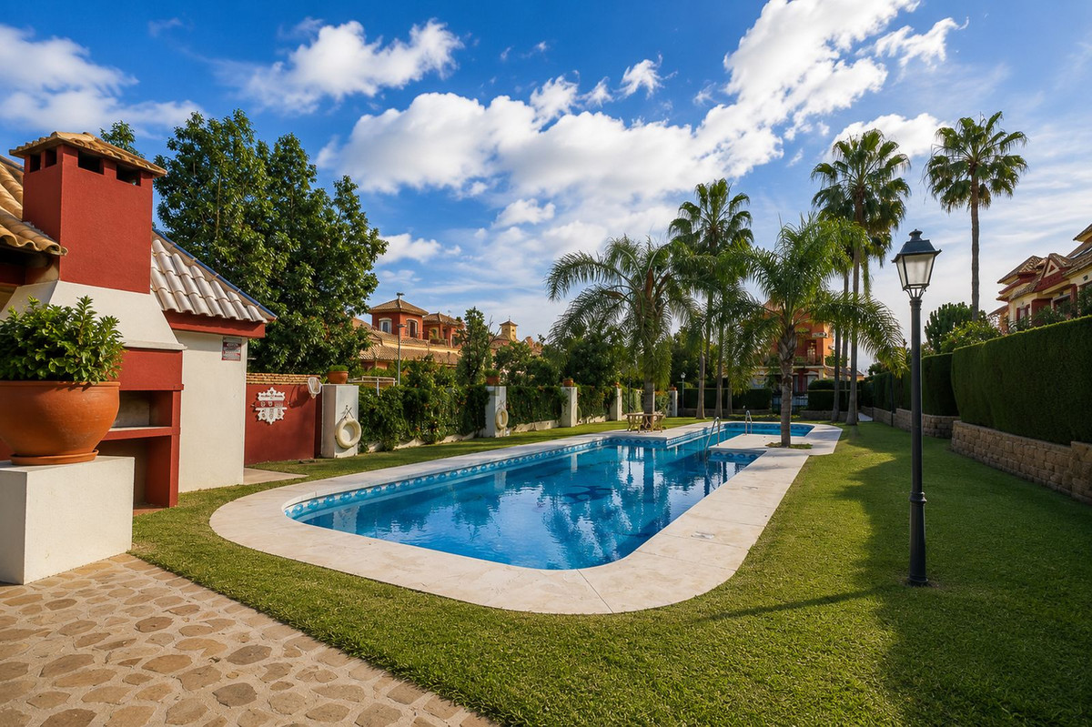 5 Bed Townhouse for sale in Torrequebrada Costa Del Sol, Málaga, Spain