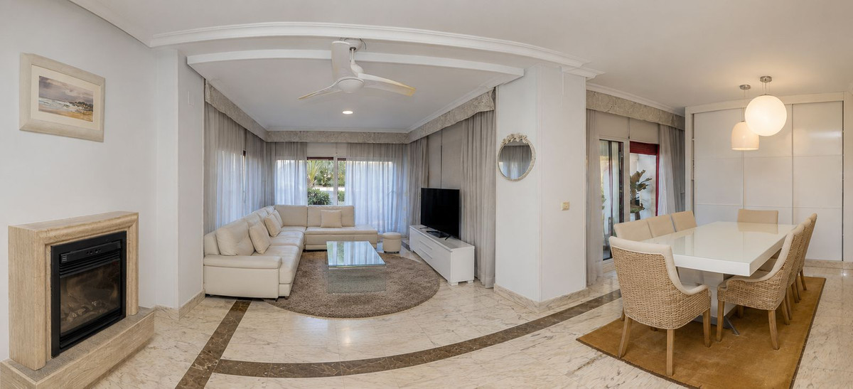 5 Bed Townhouse for sale in Torrequebrada Costa Del Sol, Málaga, Spain