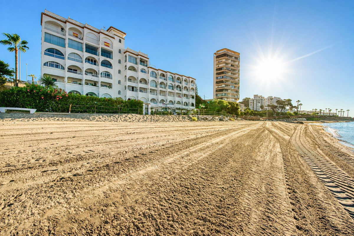 2 Bed Apartment for sale in Riviera Del Sol Costa Del Sol, Málaga, Spain