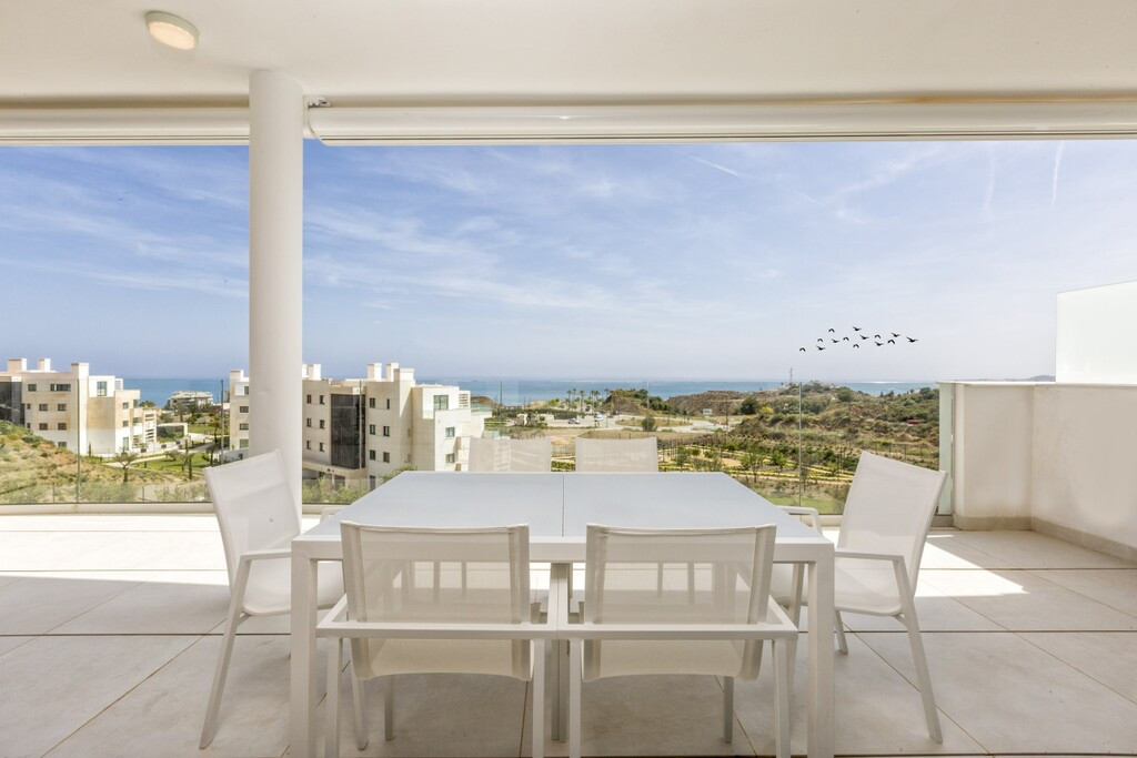 3 Bed Apartment for sale in Higueron Costa Del Sol, Málaga, Spain