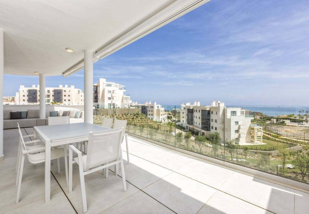 3 Bed Apartment for sale in Higueron Costa Del Sol, Málaga, Spain