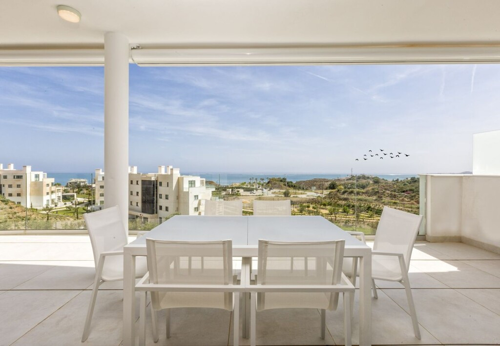 3 Bed Apartment for sale in Higueron Costa Del Sol, Málaga, Spain