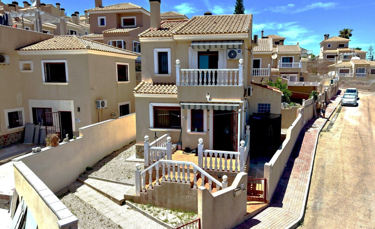 3 Bed Townhouse for sale in San Miguel De Salinas Costa Blanca, Alicante, Spain