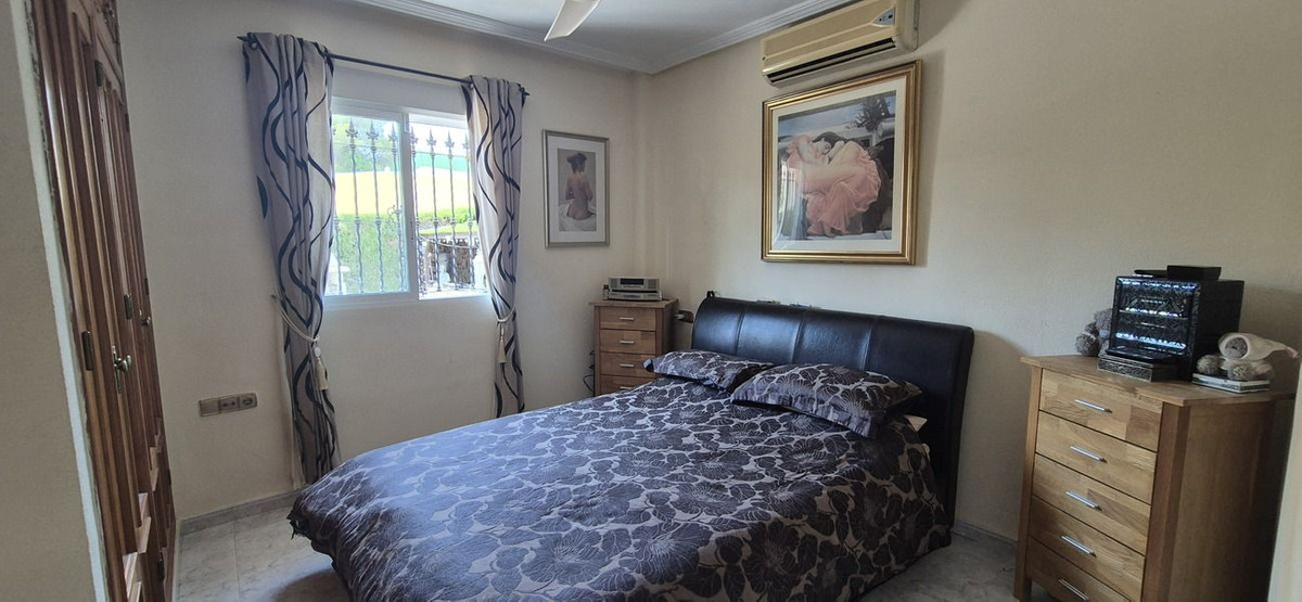 4 Bed Townhouse for sale in Orihuela Costa Costa Blanca, Alicante, Spain