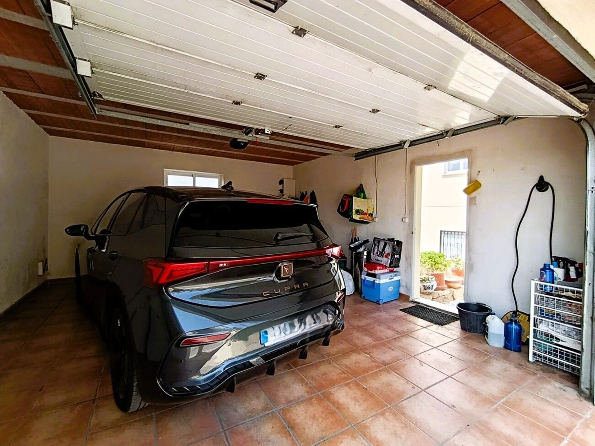 Se vende Villa - Chalet de 4 dormitorios en Costa Blanca, Alicante, España