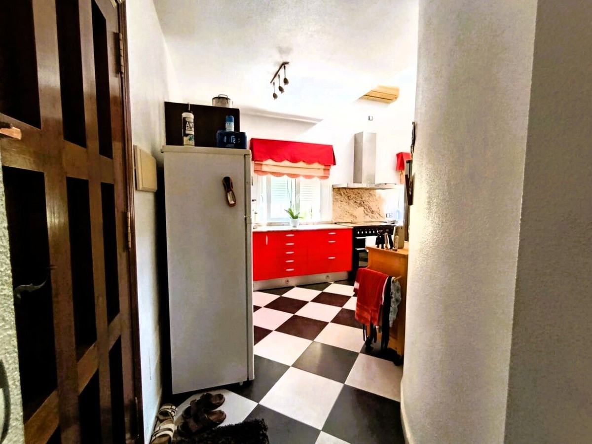 Se vende Villa - Chalet de 4 dormitorios en Costa Blanca, Alicante, España