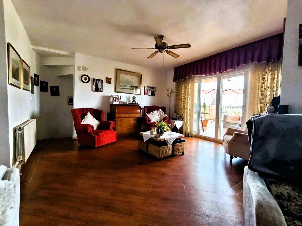 Se vende Villa - Chalet de 4 dormitorios en Costa Blanca, Alicante, España