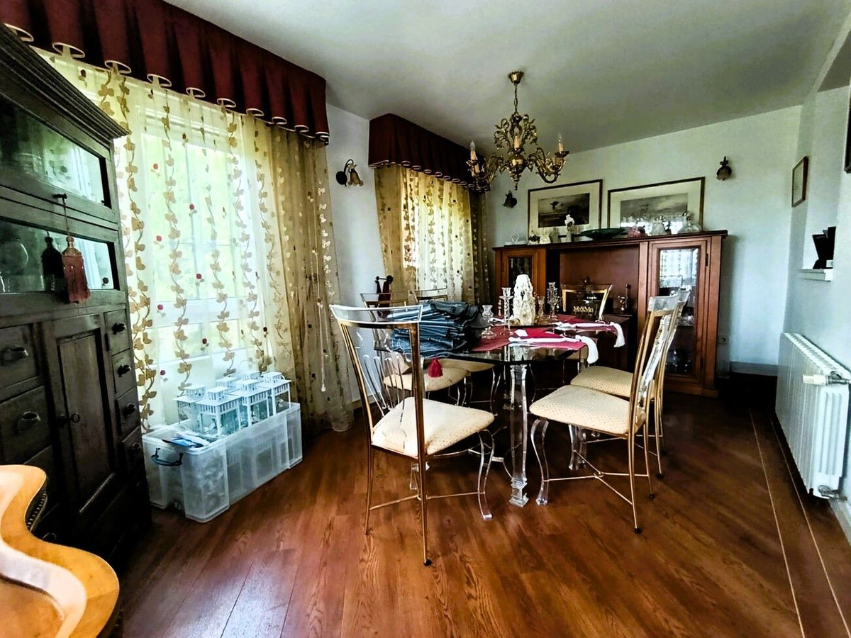 Se vende Villa - Chalet de 4 dormitorios en Costa Blanca, Alicante, España