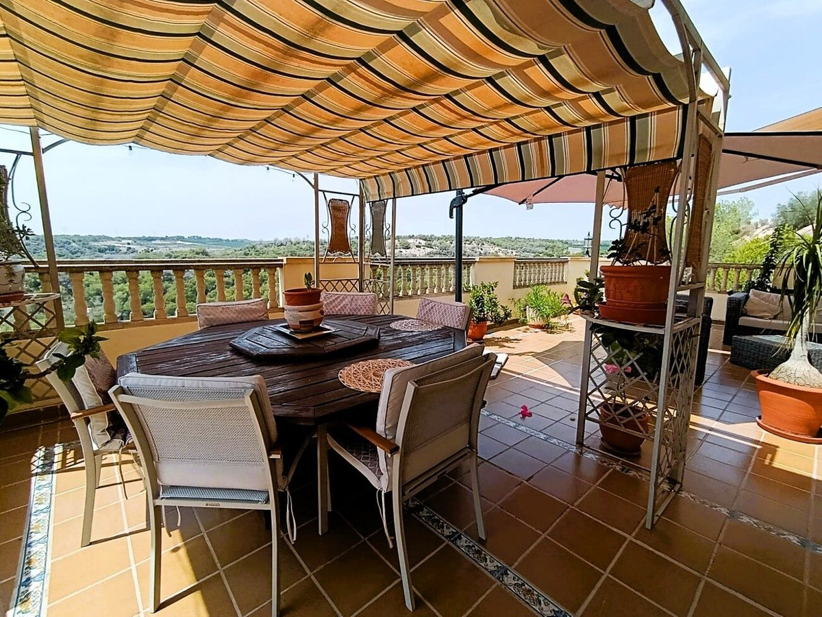 Se vende Villa - Chalet de 4 dormitorios en Costa Blanca, Alicante, España
