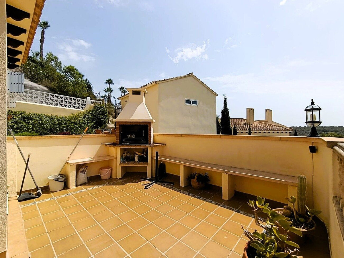 Se vende Villa - Chalet de 4 dormitorios en Costa Blanca, Alicante, España