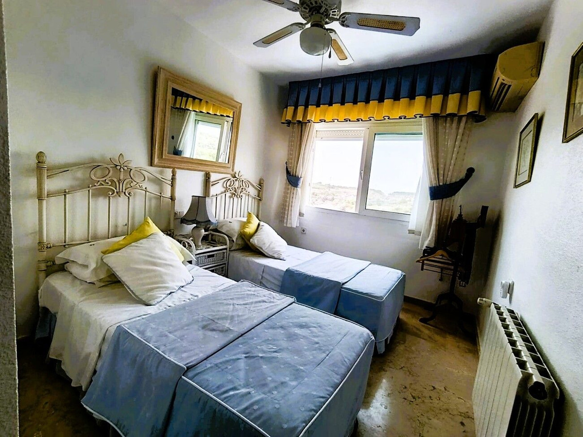 Se vende Villa - Chalet de 4 dormitorios en Costa Blanca, Alicante, España