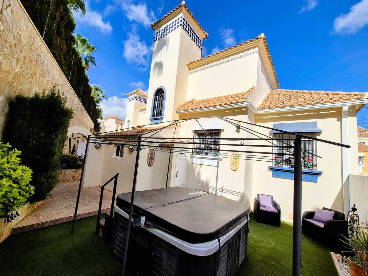 3 Bed Townhouse for sale in Orihuela Costa Costa Blanca, Alicante, Spain