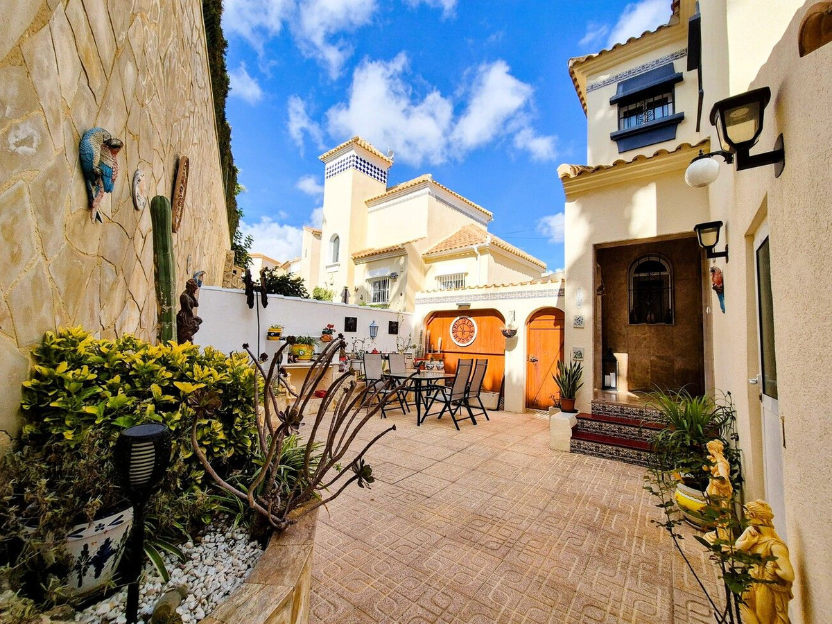 3 Bed Townhouse for sale in Orihuela Costa Costa Blanca, Alicante, Spain