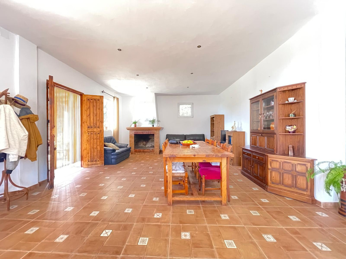 Se vende Granja de 3 dormitorios en Costa Del Sol, Málaga, España