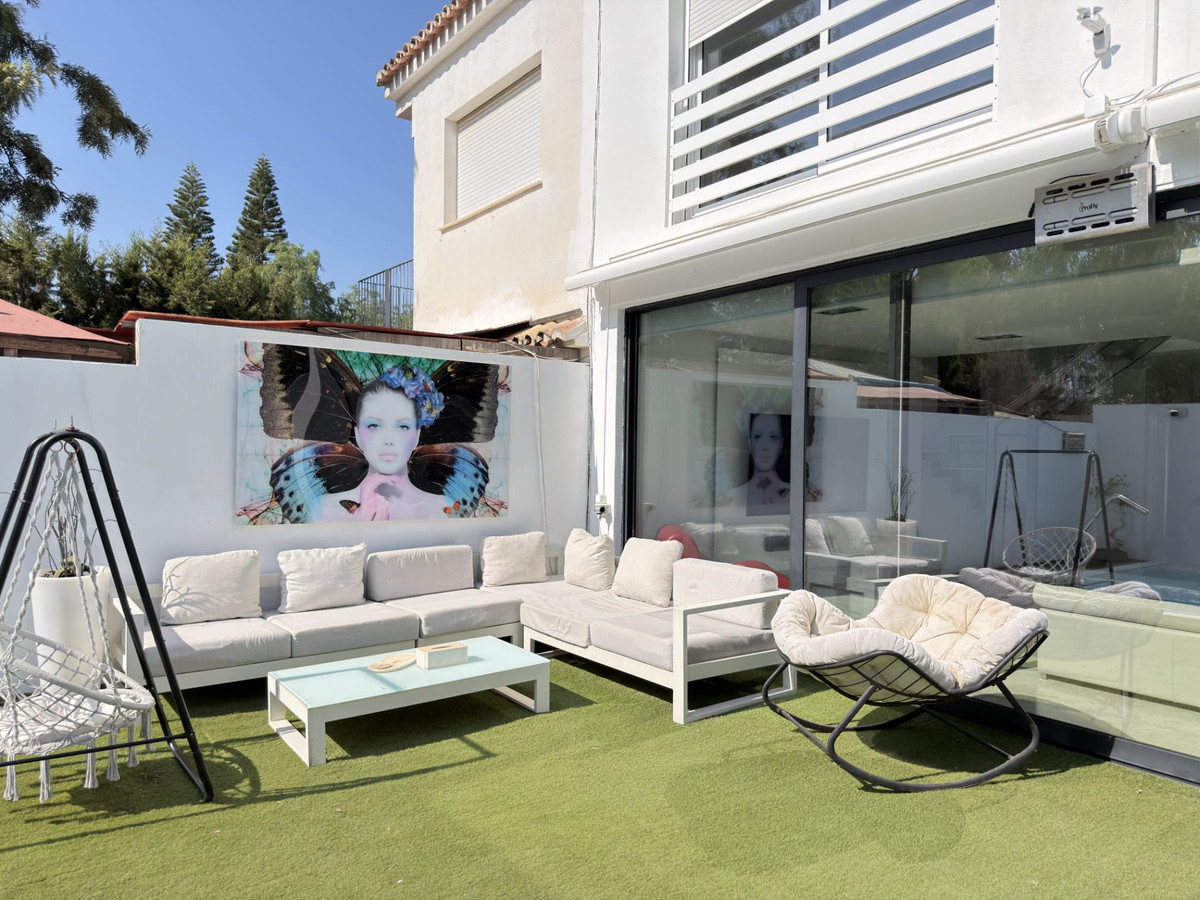 3 Bed Townhouse for sale in Nueva Andalucía Costa Del Sol, Málaga, Spain