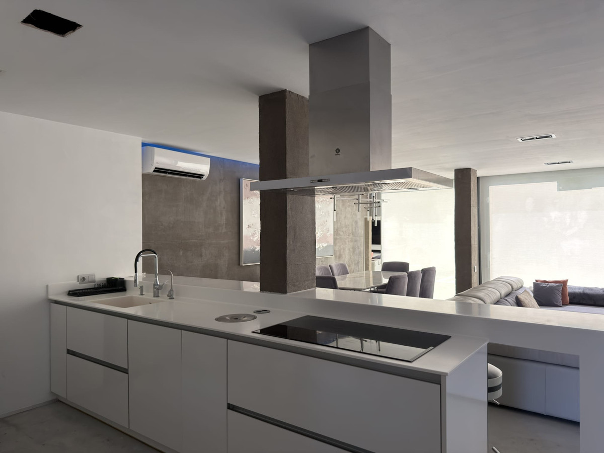 3 Bed Townhouse for sale in Nueva Andalucía Costa Del Sol, Málaga, Spain