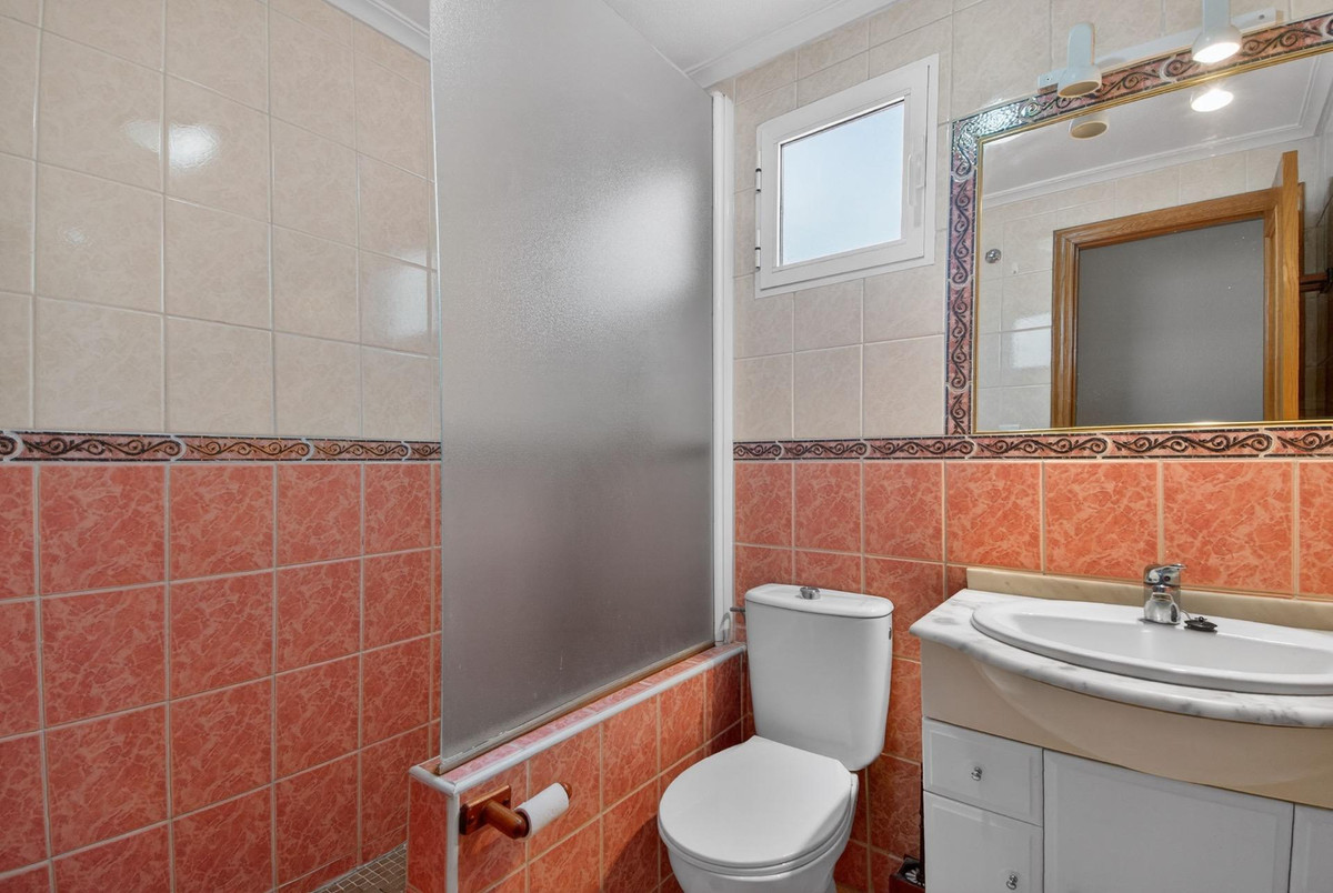 2 Bed Apartment for sale in Parque De Las Naciones Costa Blanca, Alicante, Spain