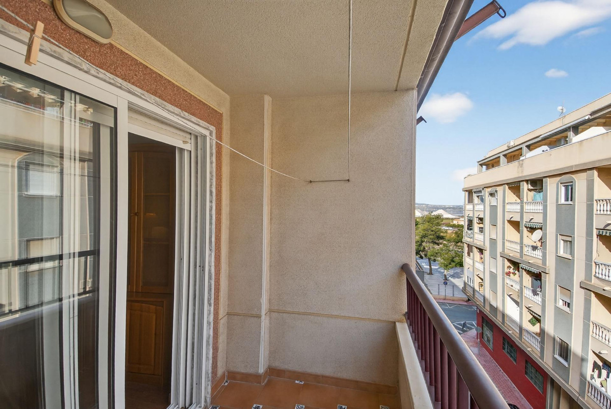 2 Bed Apartment for sale in Parque De Las Naciones Costa Blanca, Alicante, Spain