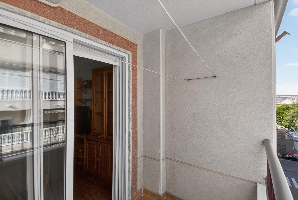 2 Bed Apartment for sale in Parque De Las Naciones Costa Blanca, Alicante, Spain
