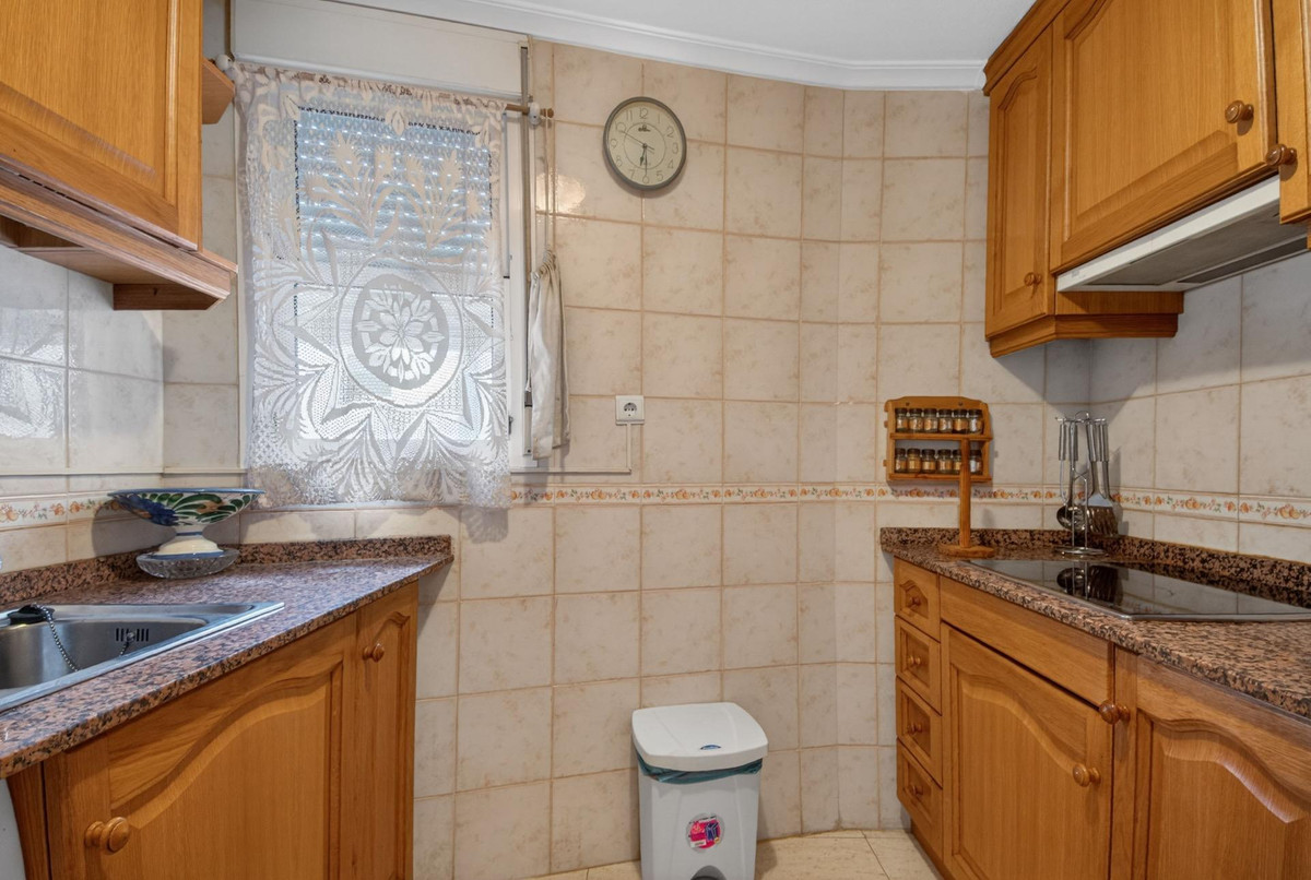 2 Bed Apartment for sale in Parque De Las Naciones Costa Blanca, Alicante, Spain