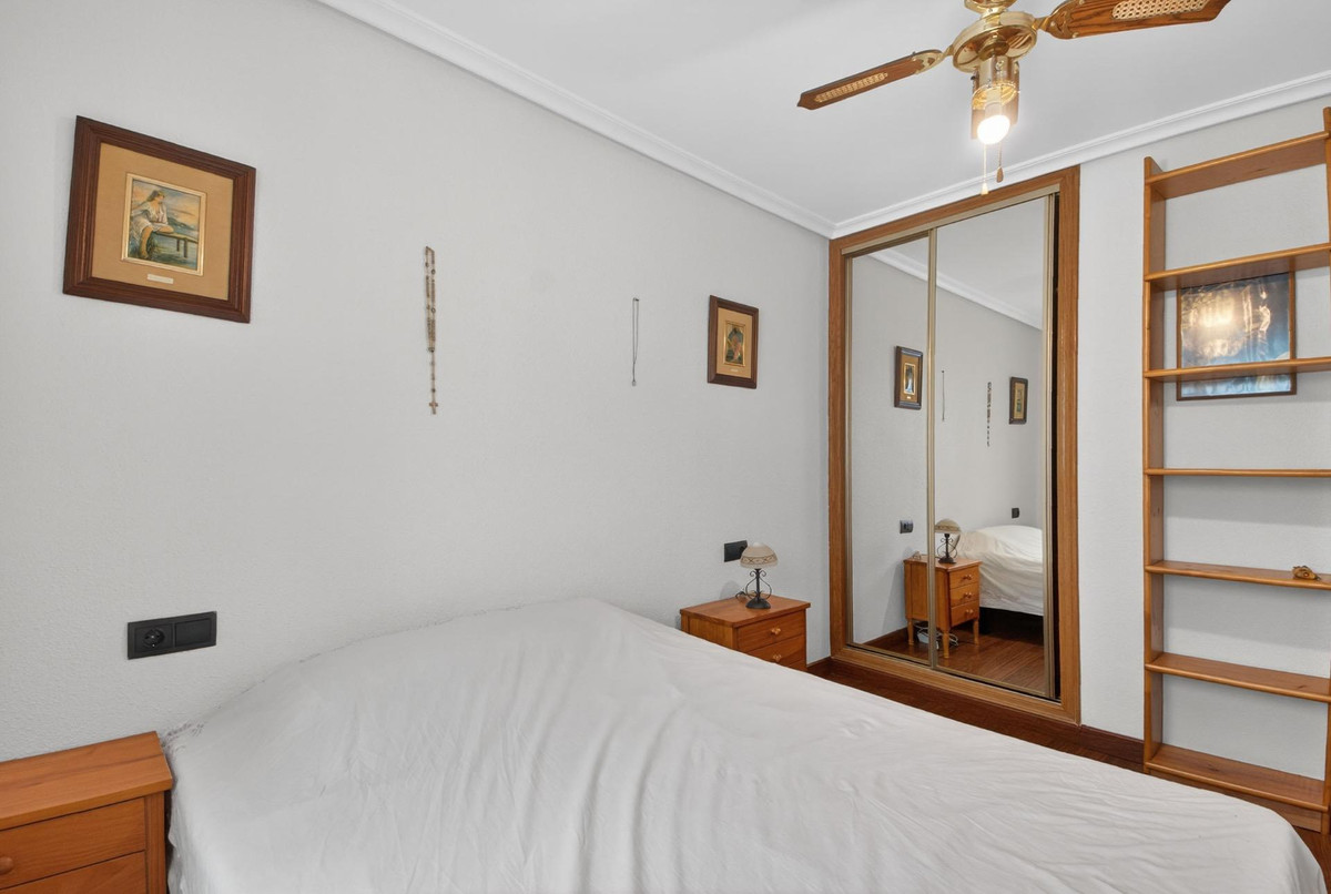 2 Bed Apartment for sale in Parque De Las Naciones Costa Blanca, Alicante, Spain