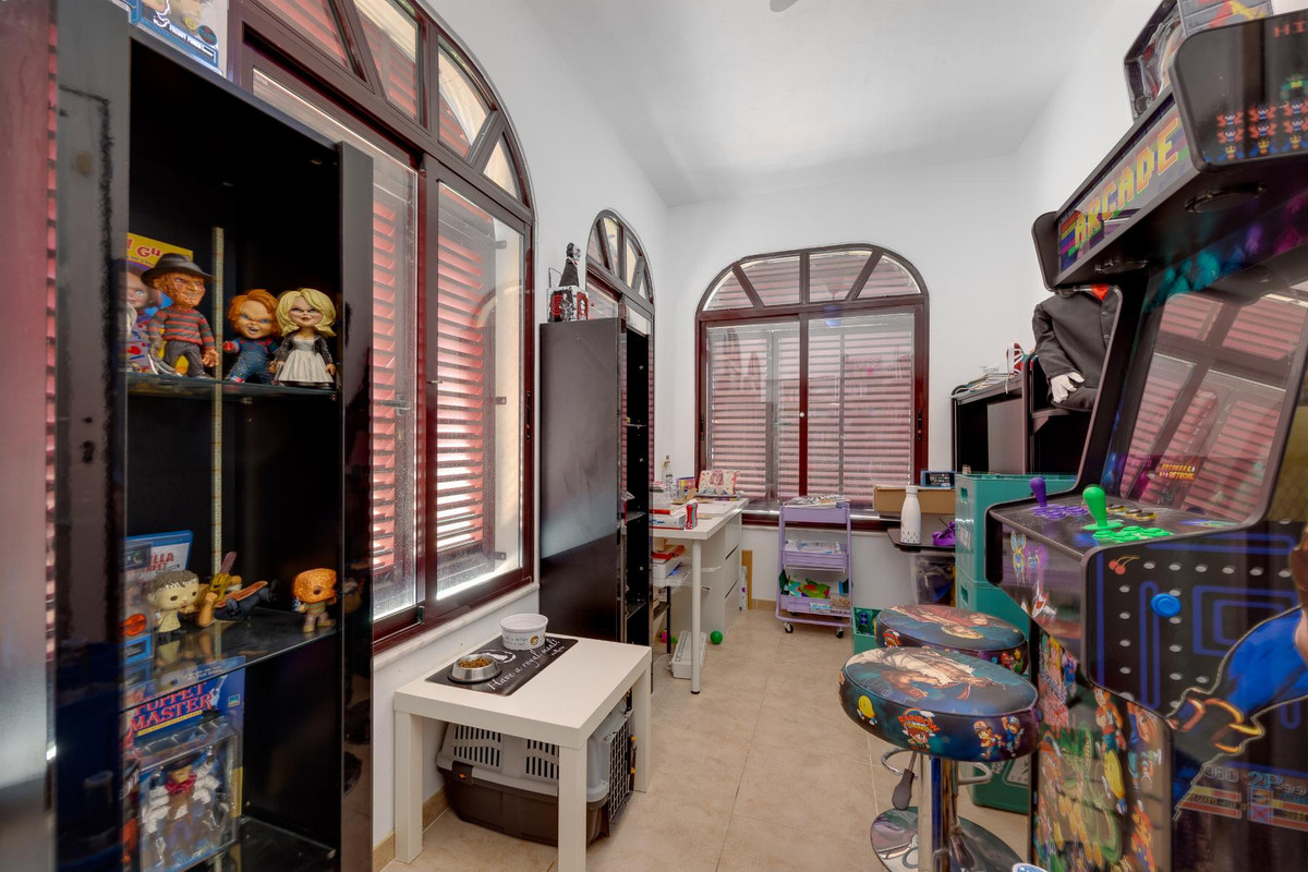 3 Bed Townhouse for sale in La Marina Costa Blanca, Alicante, Spain