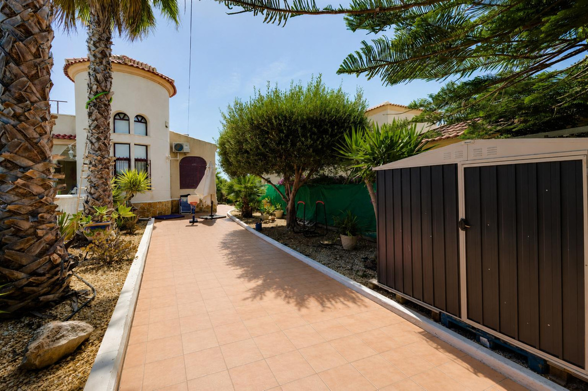 3 Bed Townhouse for sale in La Marina Costa Blanca, Alicante, Spain