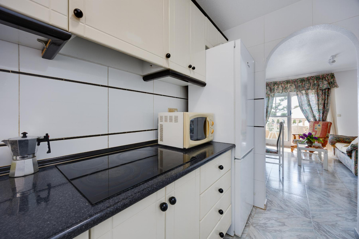 2 Bed Apartment for sale in Torrevieja Costa Blanca, Alicante, Spain