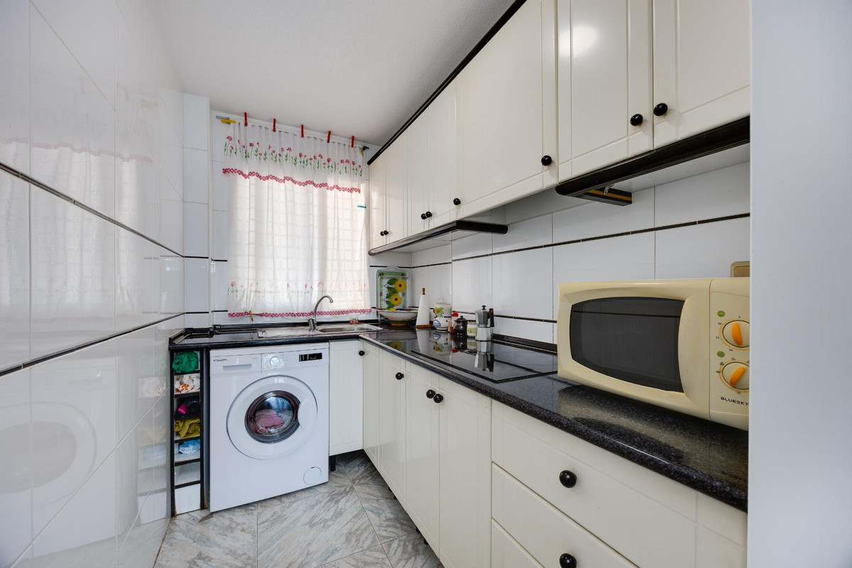2 Bed Apartment for sale in Torrevieja Costa Blanca, Alicante, Spain