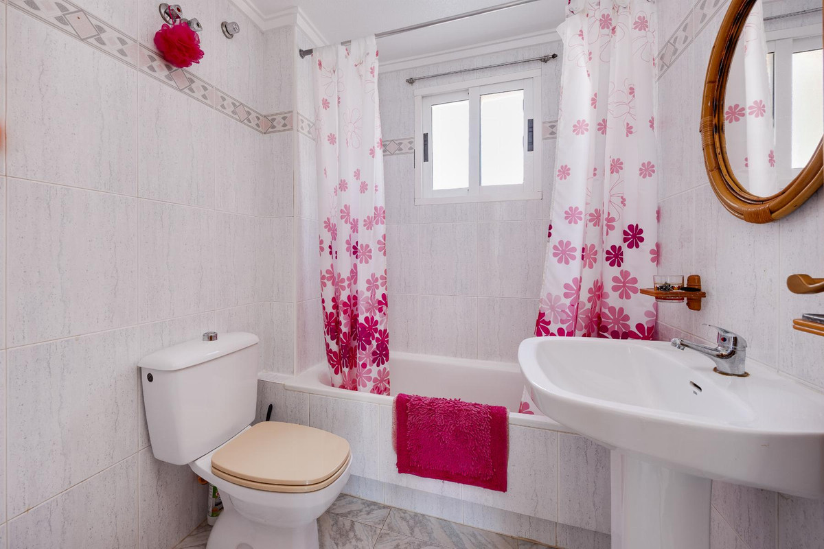 2 Bed Apartment for sale in Torrevieja Costa Blanca, Alicante, Spain