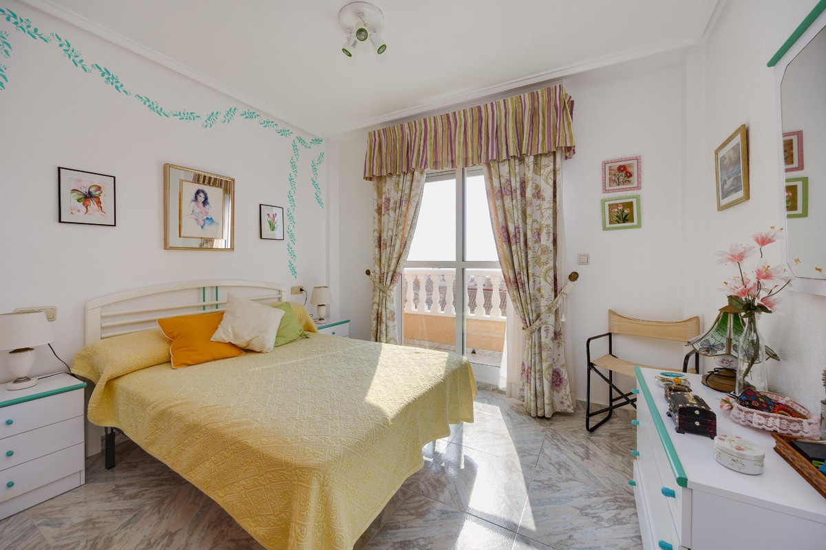 2 Bed Apartment for sale in Torrevieja Costa Blanca, Alicante, Spain