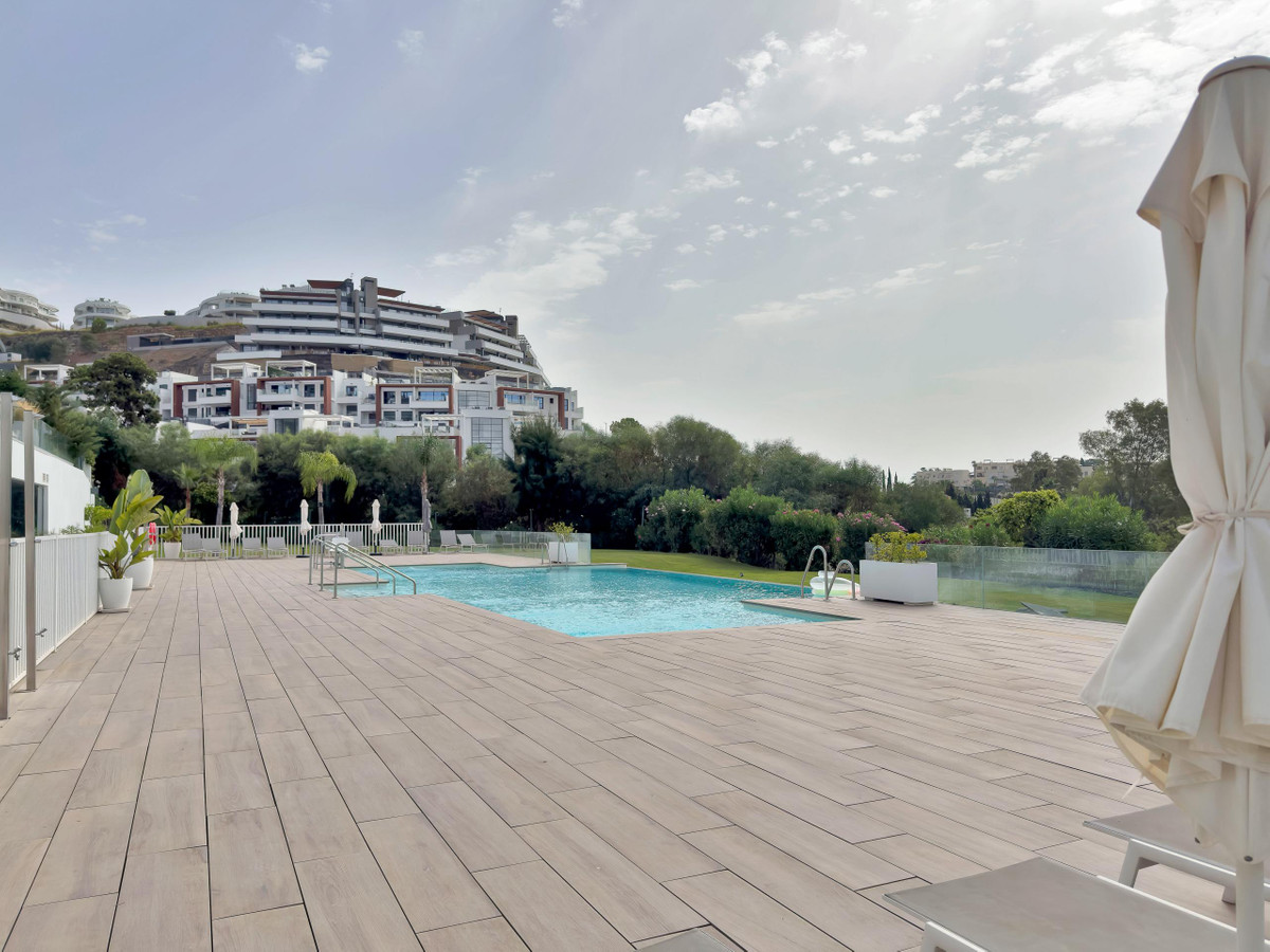 2 Bed Apartment for sale in La Quinta Costa Del Sol, Málaga, Spain