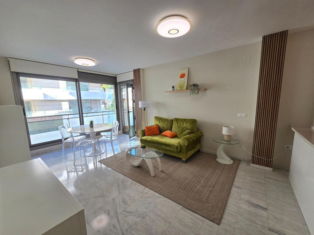 1 Bed Apartment for sale in Benalmadena Costa Del Sol, Málaga, Spain