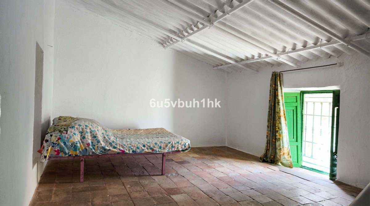 Se vende Finca - Cortijo de 5 dormitorios en Costa Del Sol, Málaga, España