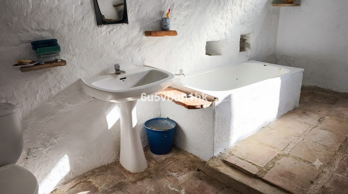 Se vende Finca - Cortijo de 5 dormitorios en Costa Del Sol, Málaga, España