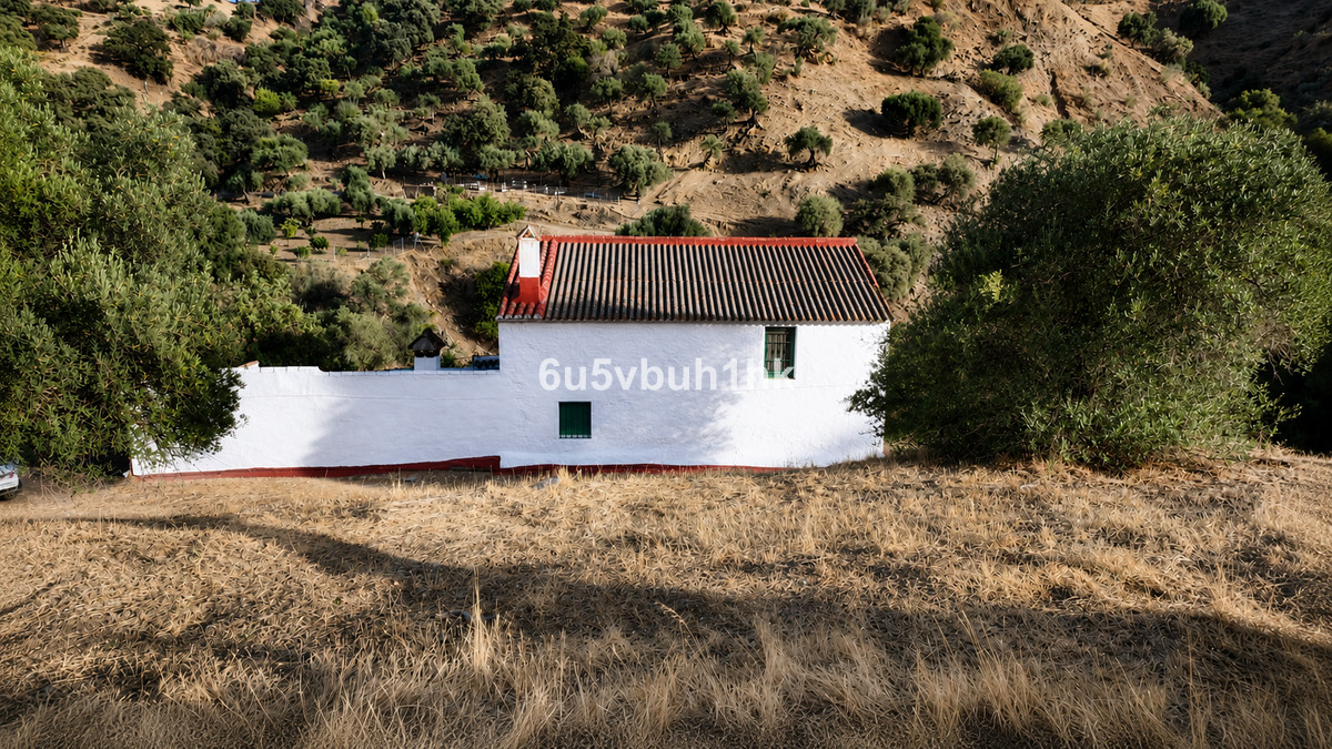 Se vende Finca - Cortijo de 5 dormitorios en Costa Del Sol, Málaga, España