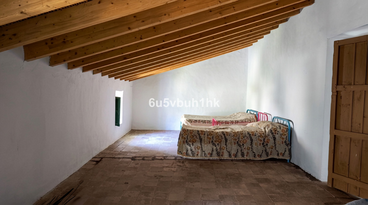 Se vende Finca - Cortijo de 5 dormitorios en Costa Del Sol, Málaga, España