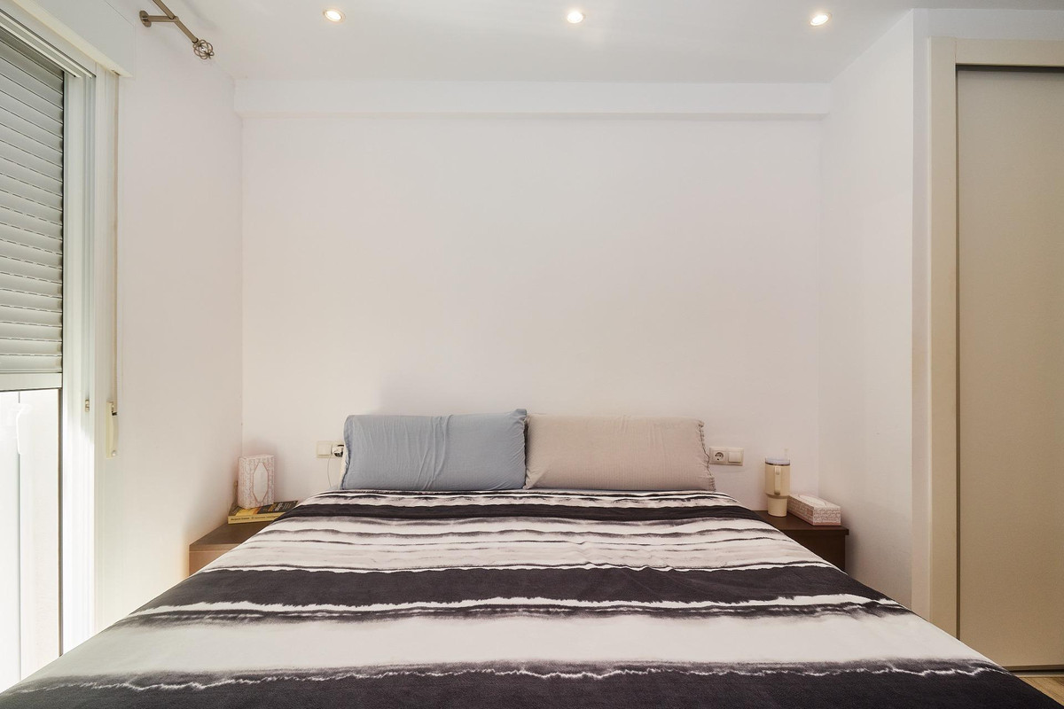 Se vende Apartamento Planta Media de 3 dormitorios en Costa Del Sol, Málaga, España